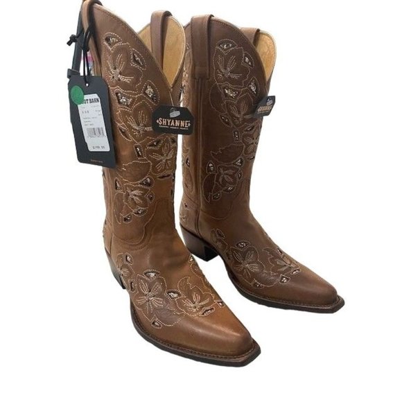Shyanne Shoes - NWT Shyanne Brown Leather Boots - Cassia - Cowgirl - Rodeo - Size 8 M